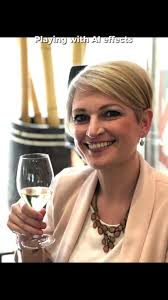 Its so odd that it looks like me, but it also doesnt. These are fun to play  with for sure #AI #aieffects #headshots #capcut #kristyskitchen #CapCut