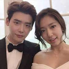 Lee jong suk list of rumored and confirmed girlfriends 2020#leejongsuk#leejongsukdating#leejongsukgirlfriends#leejongsukdrama#leejongsukandsuzy#. Lee Jong Suk Bio Tv Shows Awards Age Who Is He Currently Dating Kami Com Ph