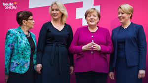 Maybe you would like to learn more about one of these? Zdf Heute Show On Twitter Erstes Foto Von Spice Girls Comeback Aufgetaucht