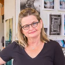 Carol Paquet's Instagram, Twitter & Facebook