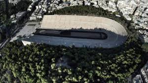 Οι πρώτες φωτογραφίες μέσα από το καλλιμάρμαρο dior live: 8riler Sto Kallimarmaro Gewrgianh Kallonh Bre8hke Kremasmenh Me Loyri Skyloy