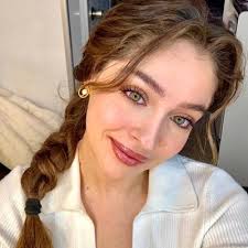 doga kahyaoglu 🌙 (@dogayageldiik)