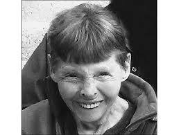 Lorraine Breen's Instagram, Twitter & Facebook