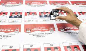 Ada teladan yang boleh diambil daripada kekacauan yang berlaku di indonesia selepas negara itu selesai menjalani pilihan raya umum dan pemilihan presiden baru. 272 Kakitangan Pilihan Raya Indonesia Maut Kira Undi