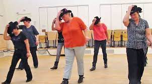 This Rockin Randy Travis Line Dance Has Ladies Kickin Up Their Heels Line Dancing Country Line Dancing Country Dance