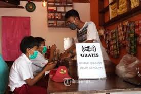 Paket internet gratis yang satu ini caranya juga cukup mudah, anda hanya dial saja ke nomor *363*65#. Buruan Daftar Kemendikbud Bagi Bagi Kuota Internet Gratis Nih Jadwal Setor Nomer Ponsel Diperpanjang Motorplus