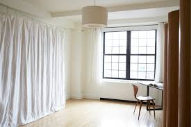 Akon curtain and divider is a global supplier of industrial curtains and warehouse separation dividers. Big Diy Linen Projects And Room Dividers Where To Find The Extra Wide Linen To Make Them Improvised Life