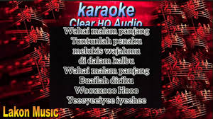 Contoh penggunaan untuk pelukis di bahasa inggris kalimat ini berasal dari sumber eksternal dan mungkin tidak akurat. Chord Pelukis Malam Kami
