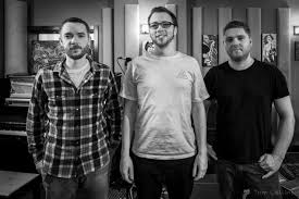 Gogo penguin transient state (a humdrum star 2018). Gogo Penguin Otro Grupo De Jazz Algo De Jazz Blues Rock