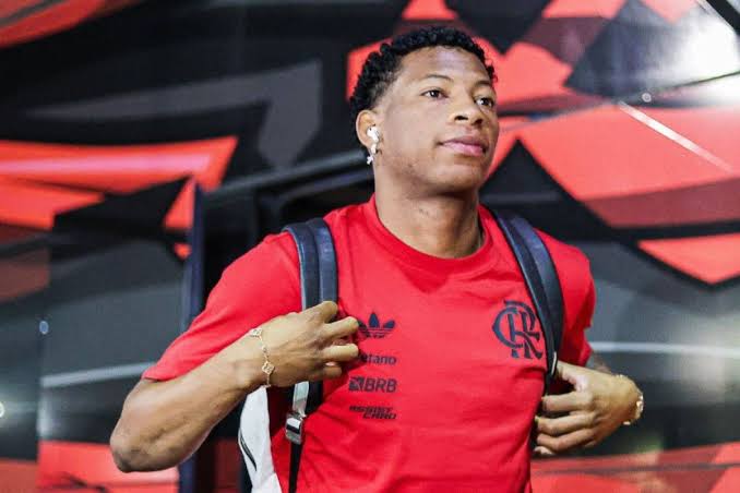 D&iacute;namo reprova Plata em exames, e atacante volta ao Flamengo