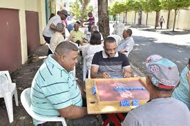 El primer paso es activar la herramienta steam guard, es decir, el sistema de protección de haz clic en la casilla autorizar el préstamo familiar en este equipo. Los Padres Celebran Su Dia Entre Familia Amigos Y Juegos De Domino