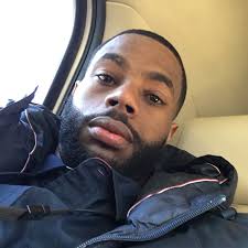 Going....going...gonnnne💨 Pimpleton takes it allllll the way to the house  for a 97 yard touchdown!! #ALLIN