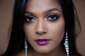 Passion with purpose: University student uses makeup to help Syrian  refugees