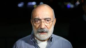 Ahmet altan şu günlerde ise balyoz davasında kumpas davası ile gündemdedir. Released Feto Linked Convict Arrested In Istanbul