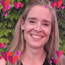 I have the Forerunner 255 . It's no longer displaying my fitness age in  glances ? All information is up to date eg weight etc . All information is  still there when