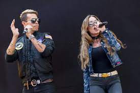 Zeitgleich mit dem dschungelcamp veröffentlichte sie zusammen mit florian wess die single tarzan & jane und das album we love the 90's. Gina Lisa Lohfink Uber Florian Wess Mein Bester Freund Ist Er Sowieso Nicht Gala De
