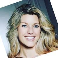 Cynthia Lohr's Instagram, Twitter & Facebook