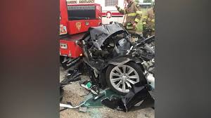 Police blame tesla crash on distracted driving, not tech, though questions remain. Utah Driver Who Slammed Her Tesla Into A Firetruck Sues The Carmaker Over Autopilot Feature Abc News