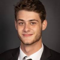 90+ perfiles de «Verost»