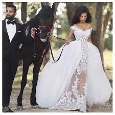 The shape of a mermaid wedding dress creates an hourglass shape, with a fitted bodice and skirt that then flared at the end, creating a perfect balance. Luxury African Wedding Dresses Mermaid Appliques Detachable Train Classical Bridal Gowns 2020 Elegant Informal Bride Dress Wedding Dresses Aliexpress