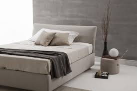 Il letto è disponibile in tinta unita o in abbinamento bicolore. Come Rivestire Un Letto Guida Completa Letti Santambrogio