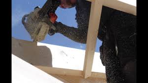 Die ersten häuser in der später eigentlich erst für die späte bronzezeit typischen bauweise finden sich in europa bereits im. Schritt Fur Schritt Bauanleitung Ihres Blockhauses Schwesig Blockhaus Selbst Montieren Youtube