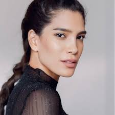 𝒜𝓂𝒷𝒶𝓇 𝐻𝑒𝓇𝓃á𝓃𝒹𝑒𝓏 🇻🇪🇪🇸 (@ambarchm) • Instagram photos and  videos