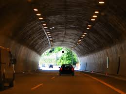 Lange staus, auch auf den ausweichrouten, waren die folge. Tunnelgebuhren Auf Dem Weg Nach Kroatien Alle Tunnels Und Preise Im Uberblick
