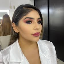 Elvia Yaret Murillo Andalon (@eyma_makeup) • Instagram photos and videos