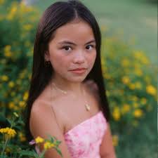 RUBIO FAMILY PICTORIALS A LifeStyle Family Session Golden light, laughter,  and the sweetest moments in between. 🌿📸 This beautiful family joined me  for an outdoor lifestyle session where nature set the perfect