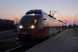 Potrivit informațiilor cfr, cursa durează puțin peste 10 ore, iar prețul pentru un bilet de tren este un chilipir. S A Stabilit PreÈul Biletelor De Tren Pe Ruta Satu Mare Viena Cu 200 Km OrÄ In Afara Romaniei Stiri Din Satu Mare Satmareanul