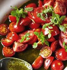 Jamie Oliver S 30 Minute Meals Tomato Salad To Go With Spinach And Feta Tart Jamie Oliver Tomato Salad Jamie S 30 Minute Meals Food