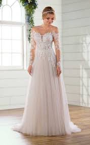 The Pros And Cons Of Airbrush Makeup Pretty Happy Love Wedding Blog Essense Essense Of Australia Wedding Dresses Ball Gowns Wedding A Line Wedding Dress
