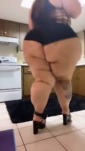 @cinnnsexys video Tweet