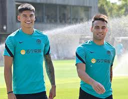 Jun 08, 2021 · uruguay, led by forward luis suarez, faces venezuela in a conmebol 2022 fifa world cup qualifier at the estadio olímpico de la ucv in caracas, venezuela, on tuesday, june 8, 2021 (6/8/21). Kj6ojss7 Jl5om