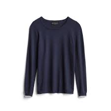 Du hast die wahl zwischen schlichten unifarbenen modellen, oder exemplaren mit auffälligem print. Absolutely Sweaters Absolutely Markle Crew Neck Pullover Poshmark