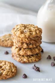 A mildly sweet oatmeal cookie topped with sweet icing our soft iced oatmeal cookies have an exquisite home style taste. Gluten Free Oatmeal Cookies Add Raisins Or Chocolate Chips