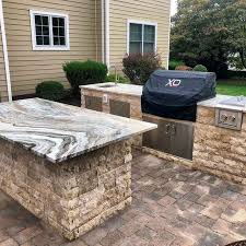 8 Outdoor Kitchen Island Ideas The