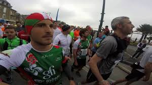 Parcours plutôt plat et varié. Marathon Du Mont Saint Michel Depart Youtube