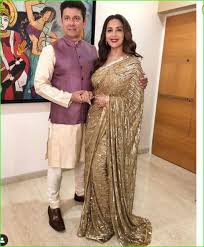 One of the most popular actresses of indian cinema, she has appeared in over 70 bollywood films in a career spanning more than three decades. Madhuri Dixit Looks Very Attractive At Diwali Party Shared Picture Newstrack English 1