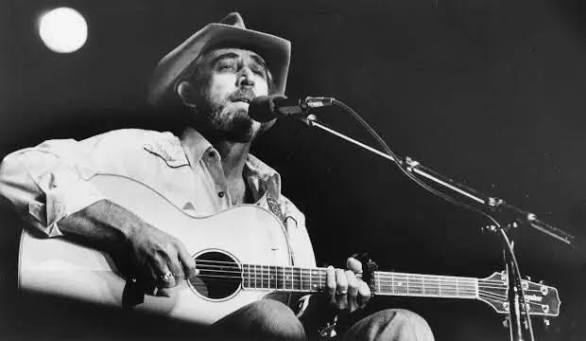 20 things about 𝐃𝐨𝐧 𝐖𝐢𝐥𝐥𝐢𝐚𝐦𝐬! Don Williams, often referred to as the "Gentle Giant" of country music, was a beloved American singer-songwriter whose career spanned several decades. Here are 20 notable things