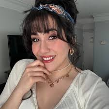 Jaclyn Thomas's Instagram, Twitter & Facebook