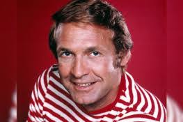 Eunice Farris's Instagram, Twitter & Facebook