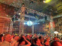 News aus deutschland sowie aktuelle nachrichten aus europa und aller welt. Fm Kompakt Bayern 1 Silvesterparty 2018