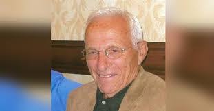 Jan Munson's Instagram, Twitter & Facebook