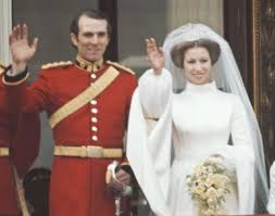 Collectable stationery and stamps are issued across the world to commemorate princess anne's wedding to captain mark phillips. Princess Anne Wedding The Queen S Daughter Wore A Russian Tiara Express Co Uk