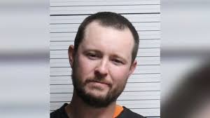 Folk singer-songwriter Gordon Lightfoot dies at 84