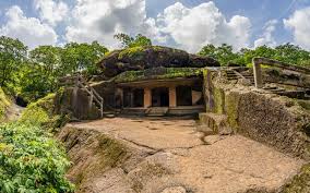 Elephanta Caves Historical Destination ...