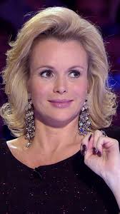 Amanda Holden Slow Motion