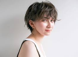 ボーイッシュな髪型50選 丸顔さんと面長さんにぴったりのヘアスタイル特集 folk 4ページ ヘアスタイリング 髪型 成人式 ヘアスタイル